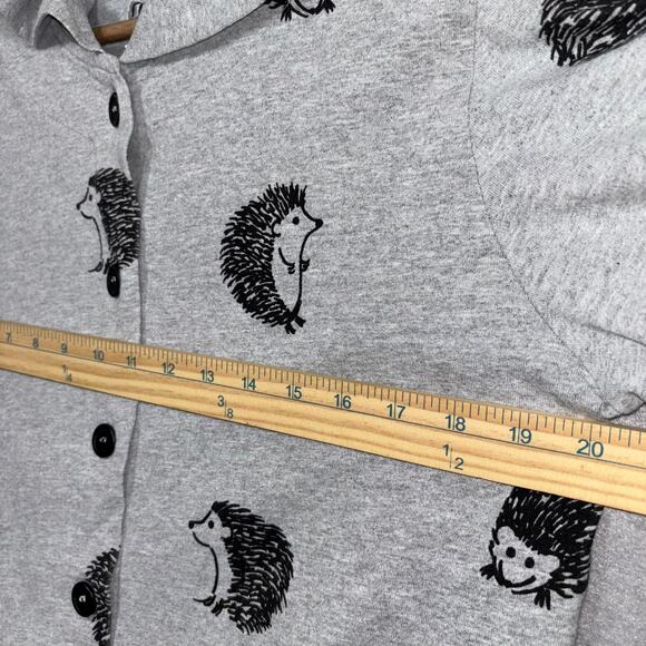 M. Mac Oversized Button Down Hooded Hedgehog Animal Print Top Small Heather Gray - Picture 7 of 7